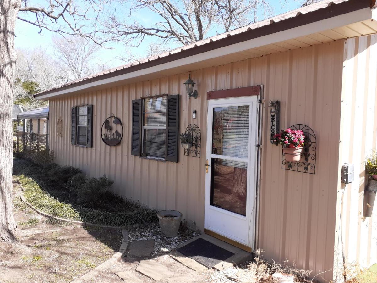 Kelumac Christmas Tree Farm B&B 브라이언 외부 사진
