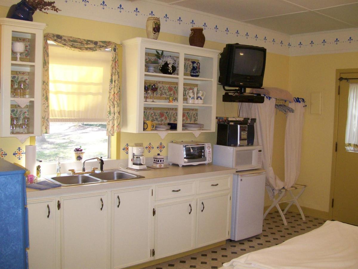 Kelumac Christmas Tree Farm B&B 브라이언 외부 사진